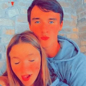 Meet your Posher, Jillian